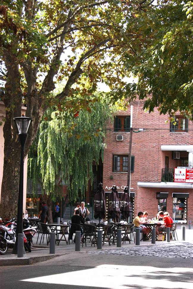 palermo-soho-cenario-seriado-Violetta.jpg Plaza Serrano