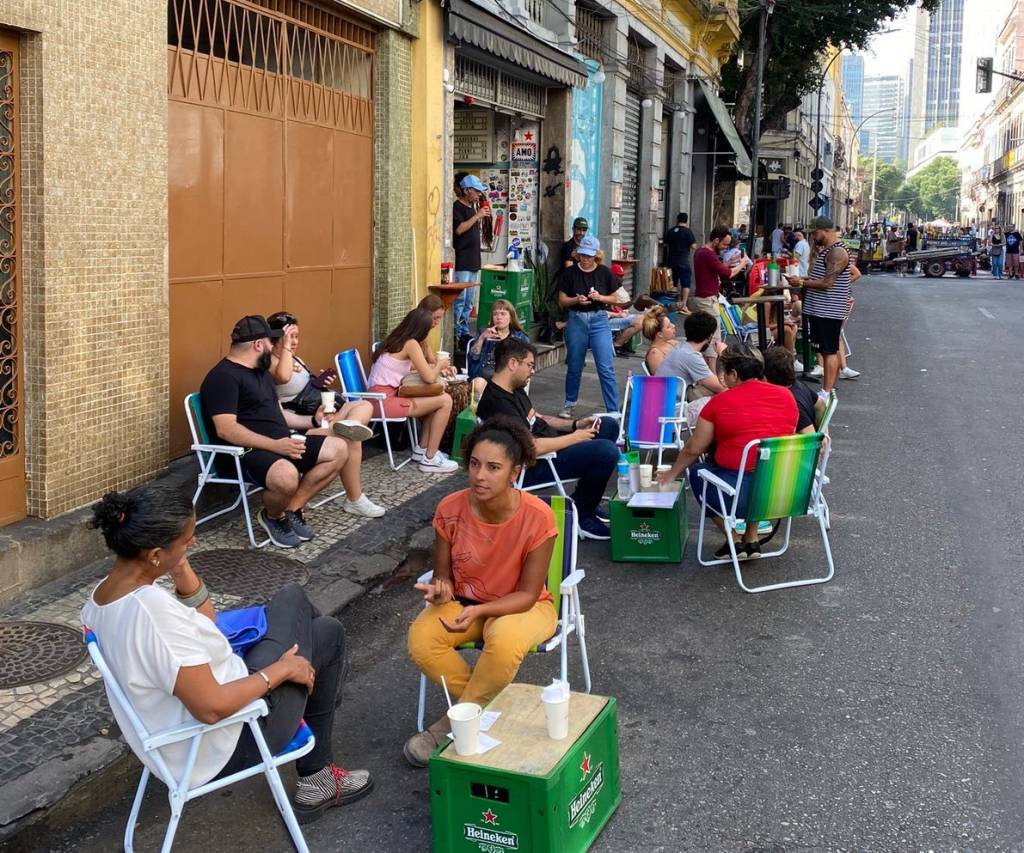 Labuta: no melhor estilo carioca da boa comida, samba e muita descontração
