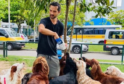 Jeff Machado e seus cachorros