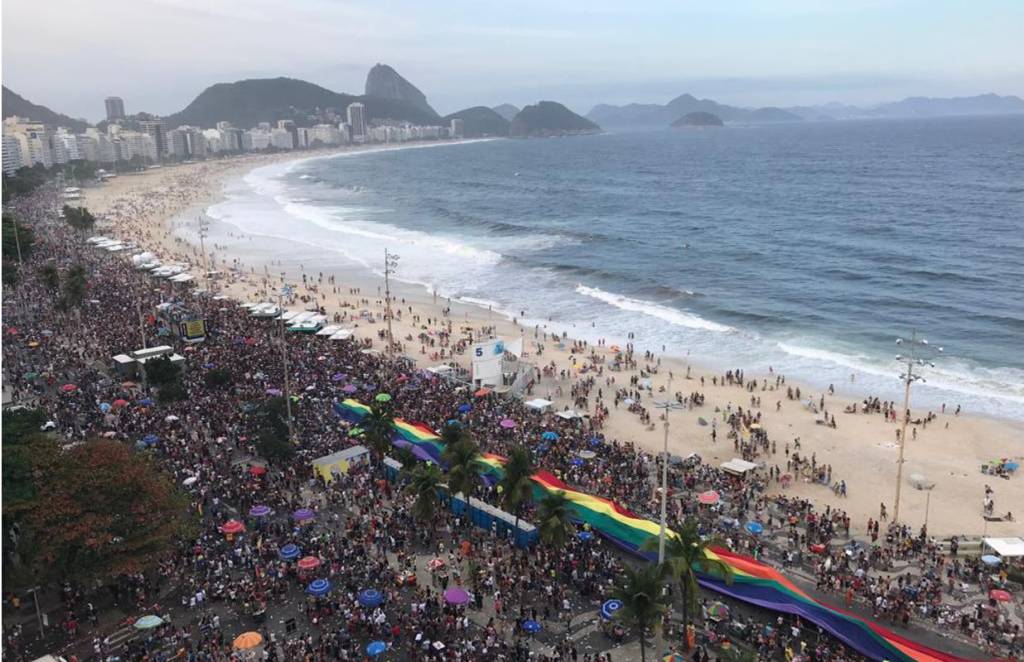 Parada do Rio fará protesto contra perda de direitos da comunidade