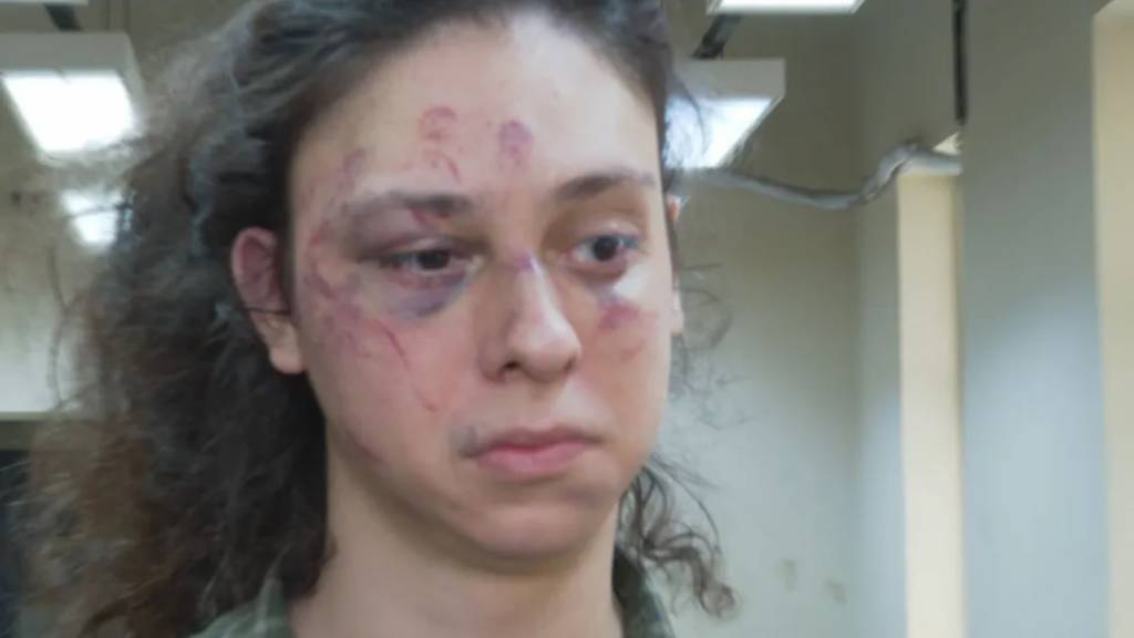 Quem é Victor Meyniel, ator espancado por homofobia em Copacabana