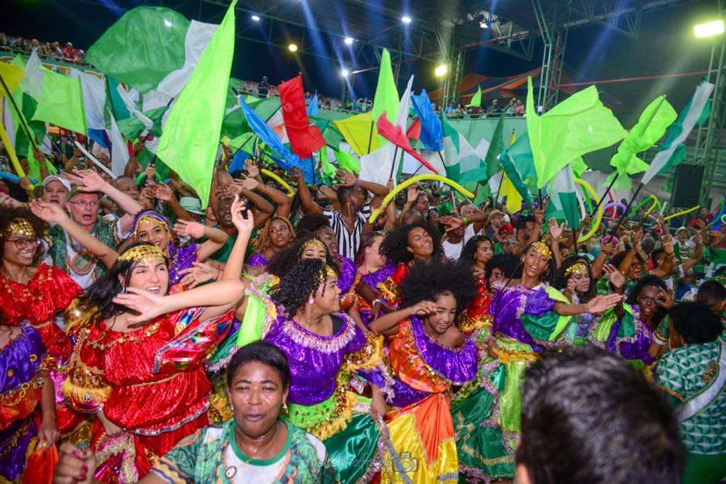 Imperatriz Leopoldinense promove disputa de samba nessa segunda (16)