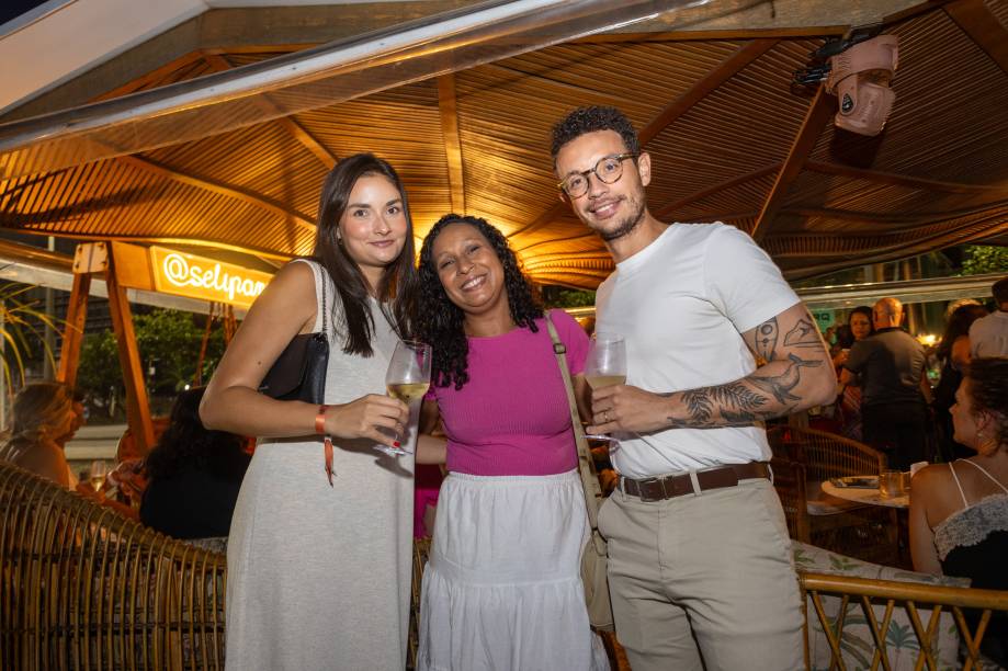 Encontros Veja Rio: convidados reunidos no beach club Sel d'Ipanema