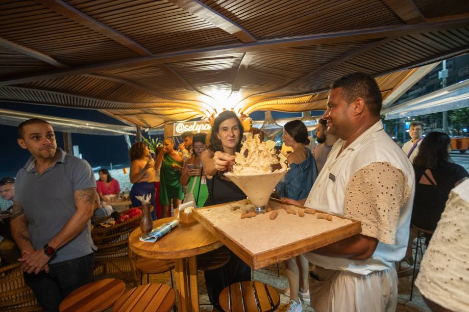 Encontros Veja Rio: convidados reunidos no beach club Sel d'Ipanema