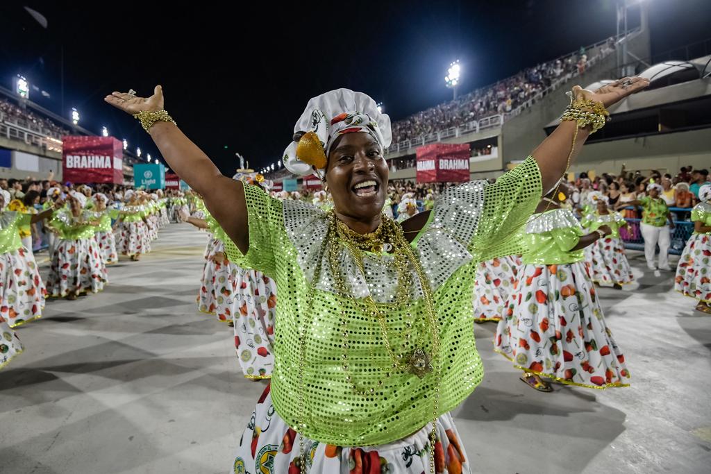 Prejudicada por falha no som, Mocidade vai ensaiar novamente