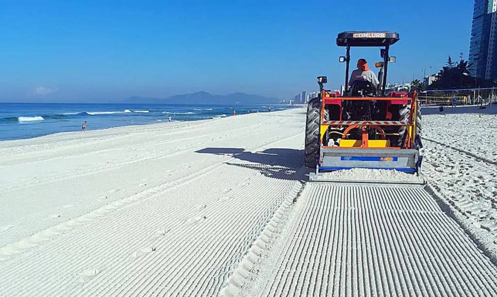 Vergonha alheia: Réveillon deixa recorde de 969 toneladas de lixo no Rio