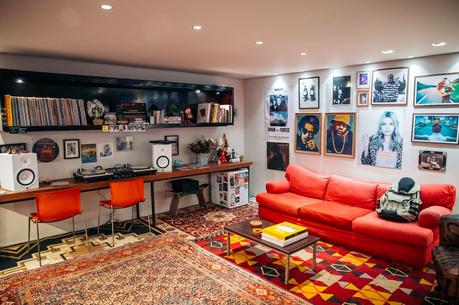 R&eacute;plica-do-est&uacute;dio-de-Marcelo-D2