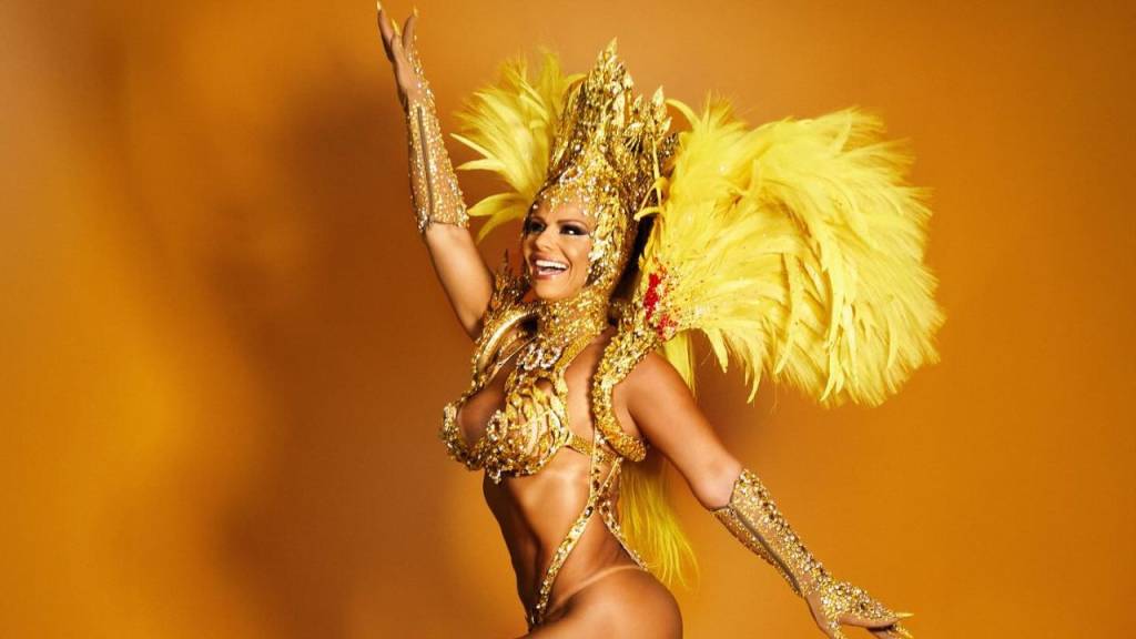 Vivianne Araújo sobre críticas: “Eu que tenho de saber a hora de parar”