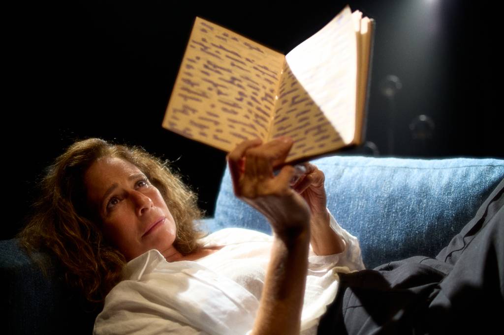 Uma tempestade no verão carioca, mas uma chuva que não é passageira