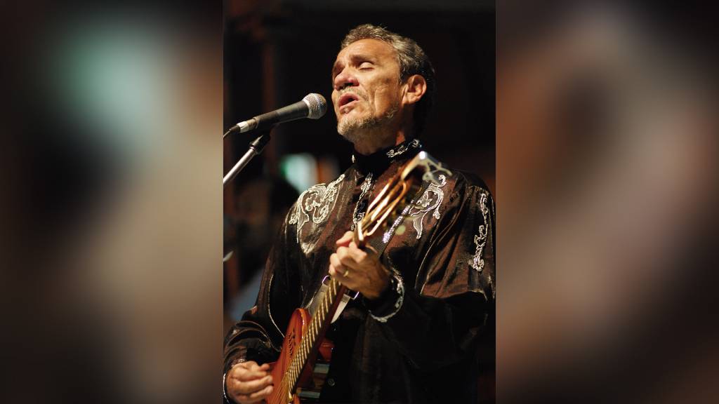 Zé Ramalho, o ‘Bob Dylan do Sertão’, apresenta sucessos no Qualistage