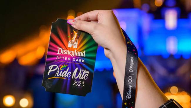 evento-lgbtia-disney-california Disneyland After Park Pride Nights