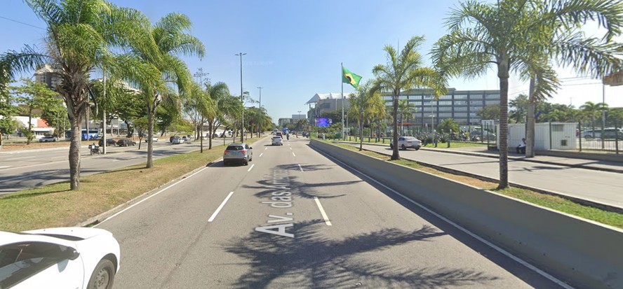 Médico baleado em assalto na Barra se jogou de carro para se proteger