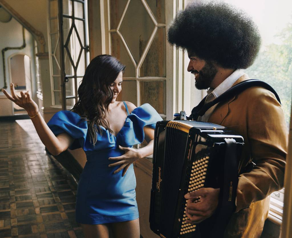 Noite de muito forró no Circo Voador com Mariana Aydar e Mestrinho