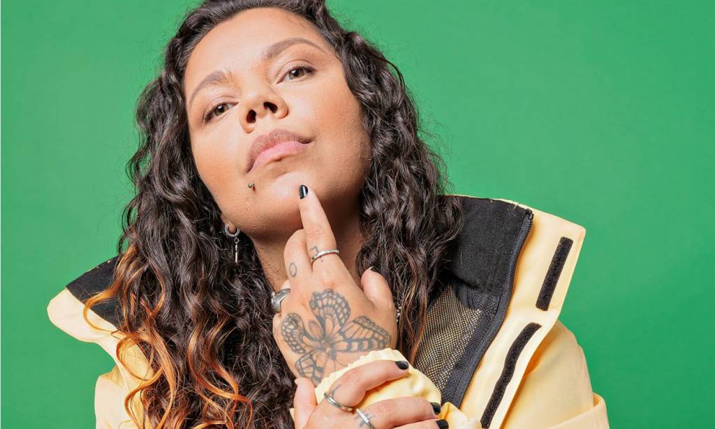 Tay faz show para  divulgar aceleração de mulheres empreendedoras