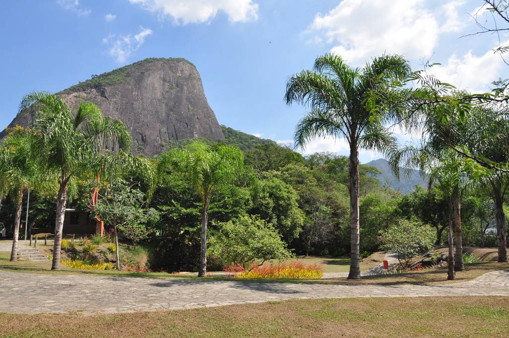 Parque do Penhasco Dois Irmãos Parque-do-Penhasco-Dois-Irmãos