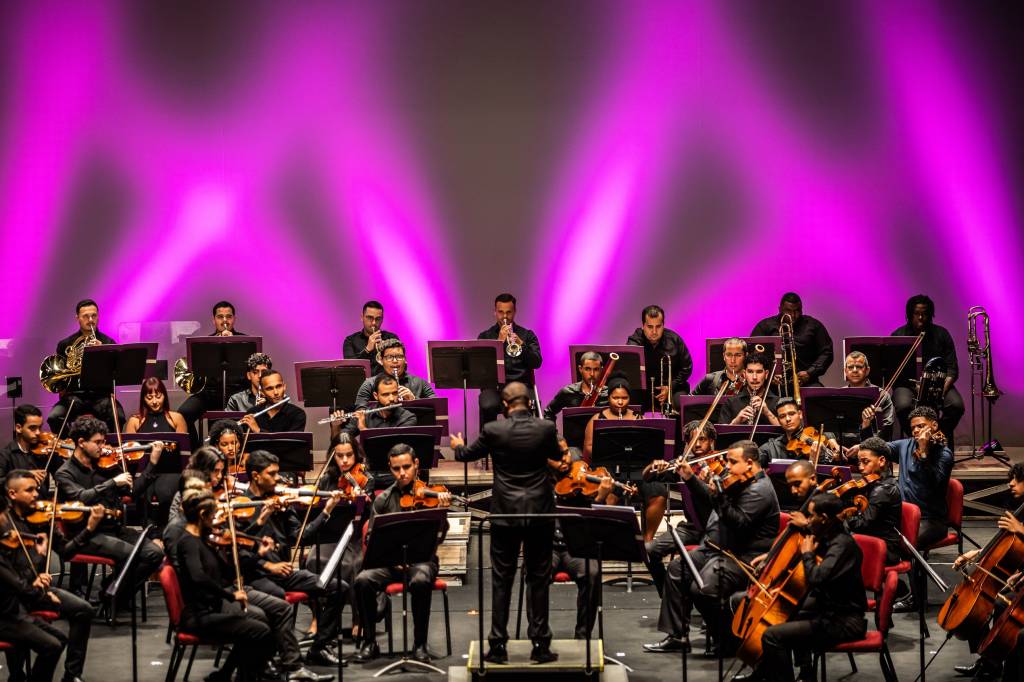 OSB Jovem toca na Uerj e Sala Cecília Meireles recebe líricos italianos