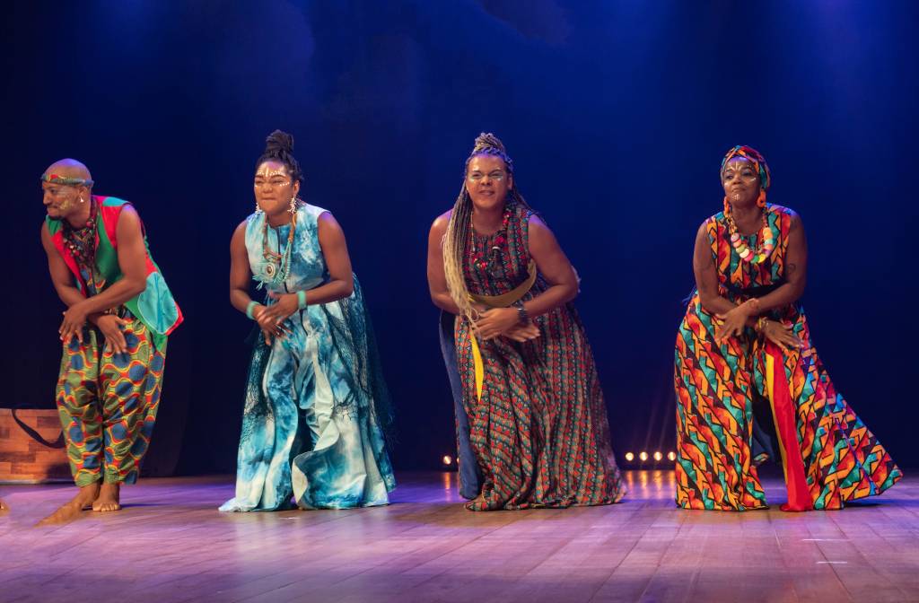 cena_a menina dança_foto de valmyr ferreira_04 a-menina-dança-teatro-infantil