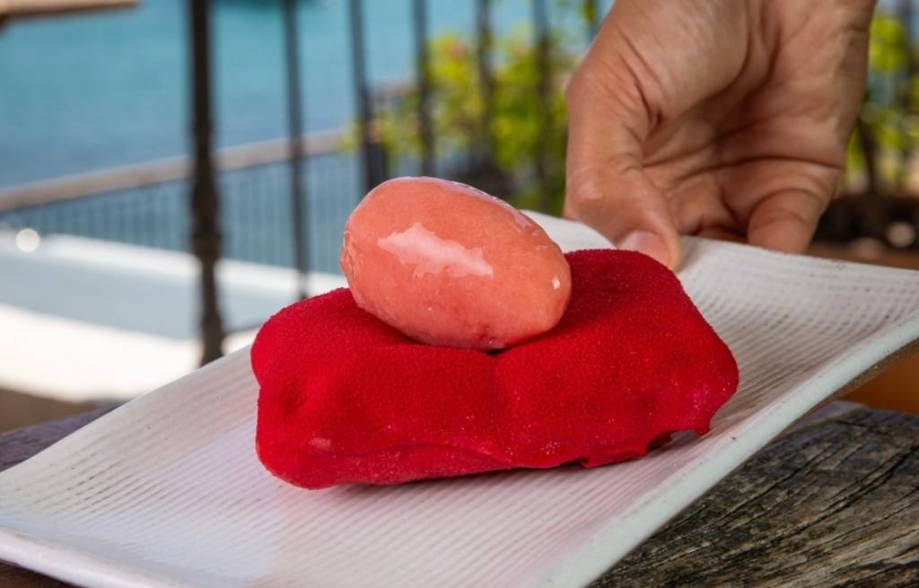 Na estrada: Búzios tem jantar nas alturas e Petrópolis estreia cardápios