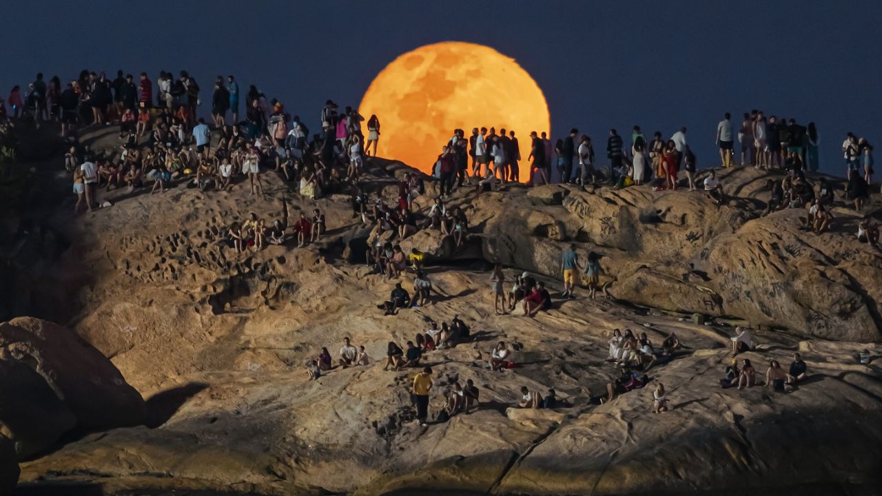 lua-cheia-pedra-arpoador