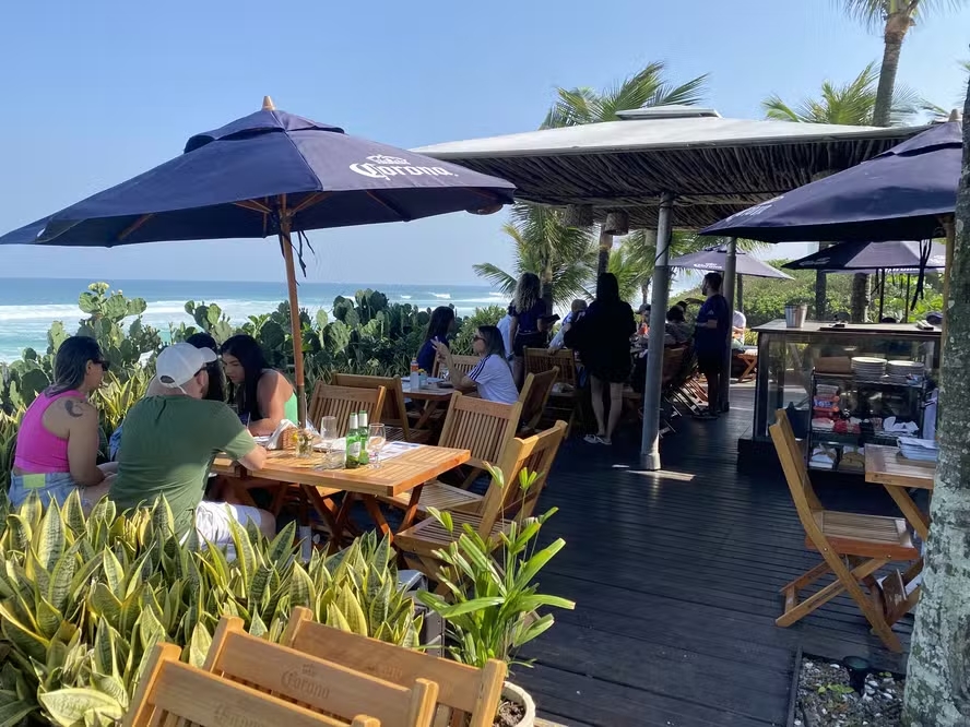 À beira-mar: praias da Barra e São Conrado vão inaugurar 6 quiosques