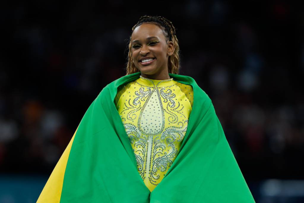 Rebeca Andrade desiste de aposentadoria após ouro em campeonato brasileiro