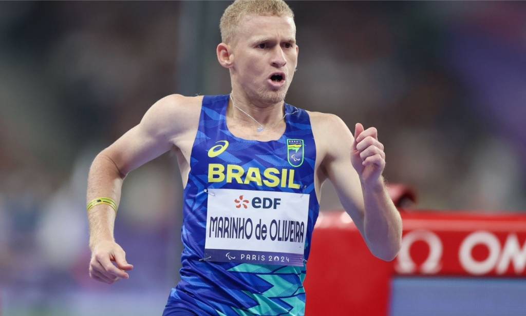 Brasileiro ganha prata quatro dias depois de competir