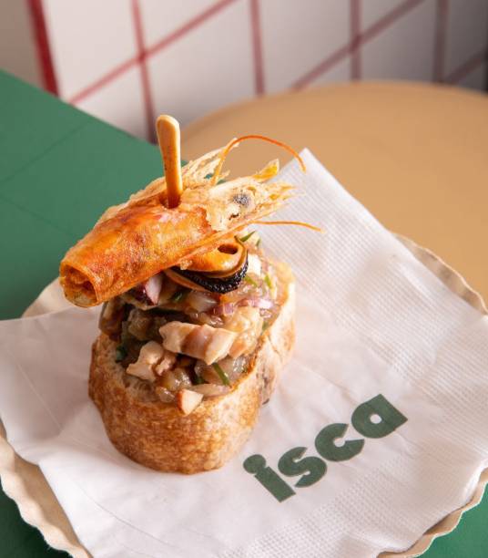 Isca: sabores frescos e diversos espetados nos pintxos Isca: sabores frescos e diversos espetados nos pintxos