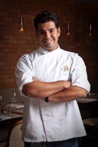 PHOTO-2024-10-25-12-29-36 Oro, do chef Felipe Bronze, é o restaurante mais bem avaliado pelo Trip Advisor.