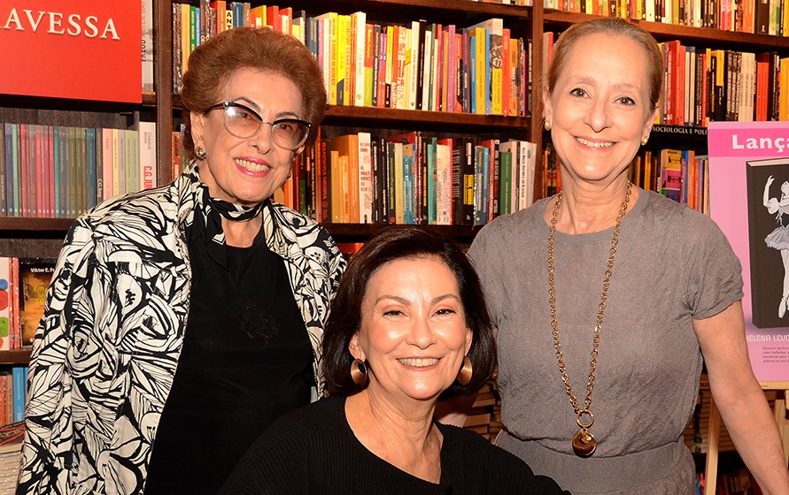 Fonoaudióloga Helena Marinho lança livro autobiográfico. Veja fotos!