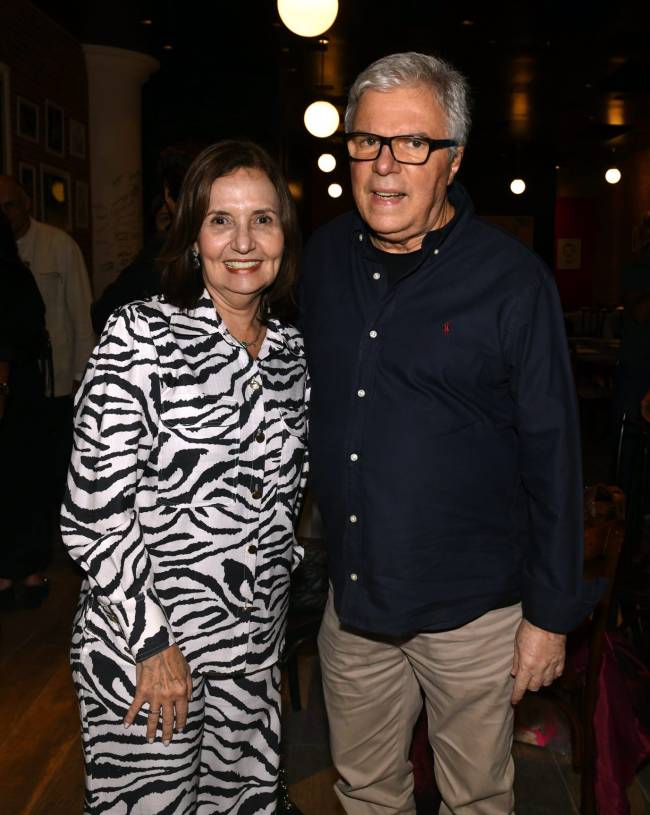 _DSC4091 O casal Martha Rocha e Eduardo Moreira – CHURRASCARIA PLATAFORMA – NOV 2024 – CG O casal Martha Rocha e Eduardo Moreira - CHURRASCARIA PLATAFORMA - NOV 2024 - CG