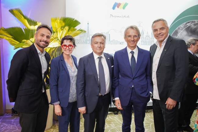 Marcelo Calero, Secretário de Cultura do Rio; Sophie Lafitte, Cônsul Adjunta no Consulado Geral da França no Rio de Janeiro; Patrick Sabatier, presidente da Câmara de Comércio França Brasil no Rio de janeiro; Emmanuel Lenain, Embaixador da França no Brasil e Vincent Kieffer, CEO Micaelis.