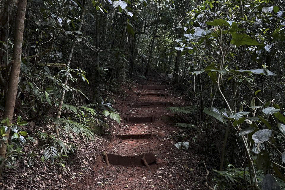 Como é a trilha centenária inaugurada no Parque Estadual dos Três Picos