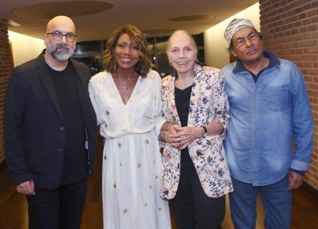 1 -Valter-Hugo-Mãe-Glória-Maria-Marina-Colasanti-e-Ailton-Krenak-768x552 vera donato
