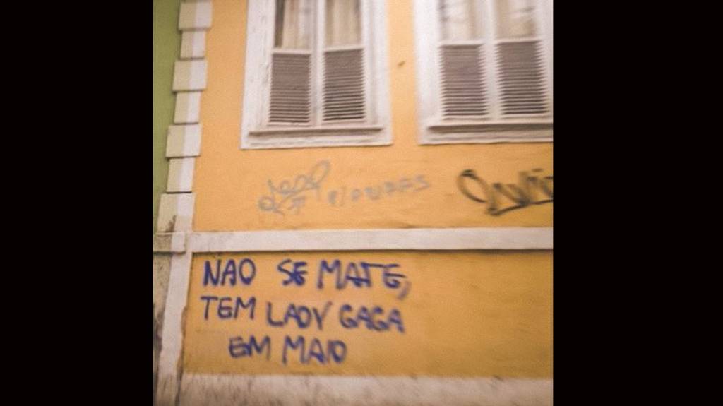 Pichação nova nos muros cariocas