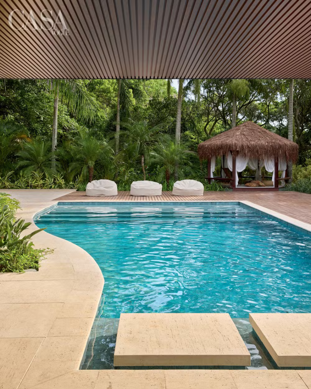 piscina-anitta