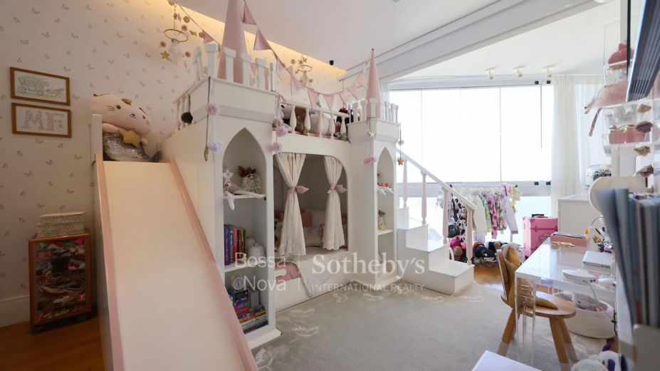 Apartamento de Deborah Secco: à venda por 9 milhões Apartamento de Deborah Secco: à venda por 9 milhões