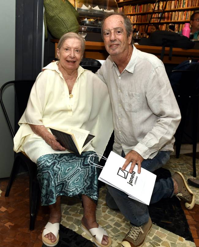 _DSC3256 Martha Overbeck e Sergio Rezende - Livro - NÃO ME ENTREGO NÃO - FEV 2025 - CG
