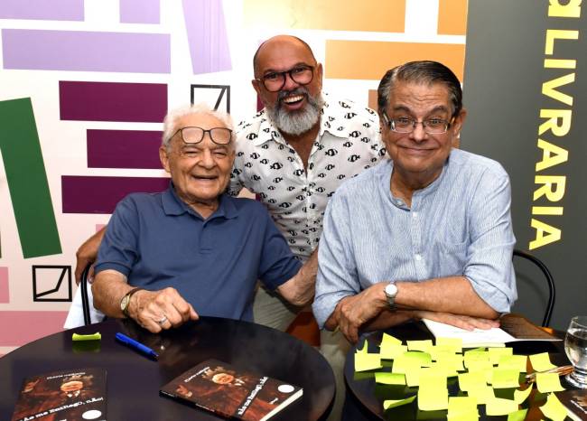 _DSC3374 - Othon Bastos , Celso Lemos e Flavio Marinho - LIVRO NÃO ME ENTREGO NÃO - FEV 2025 - CG