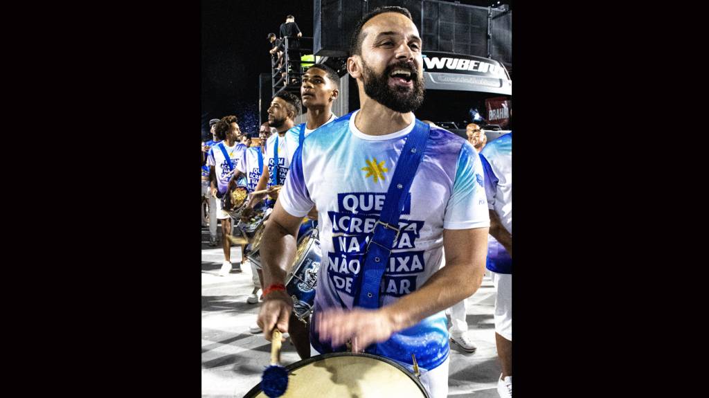 Dos 85 vereadores e secretários, apenas um é ritmista na Sapucaí