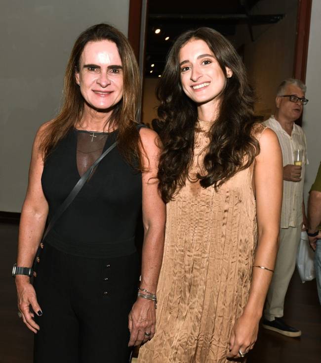 _DSC6845 Shirley e Julia Feu - ANDORINHAS-DA-LUA - MARÇO 2025 - CG