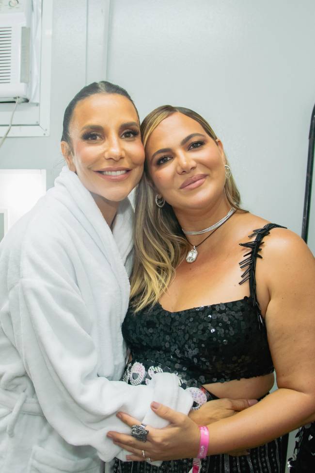 Ivete Sangalo e Carol Sampaio