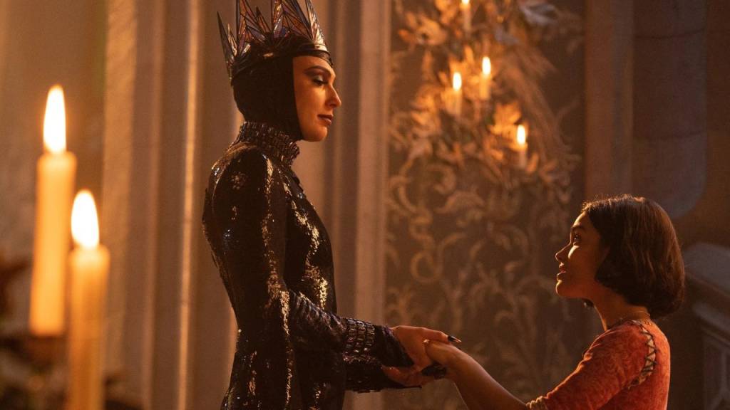 Em meio a polêmicas, novo Branca de Neve estreia no cinema nesta quinta (20)