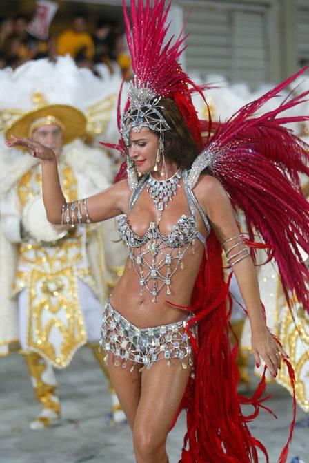 Luma de Oliveira pela Viradouro em 2003