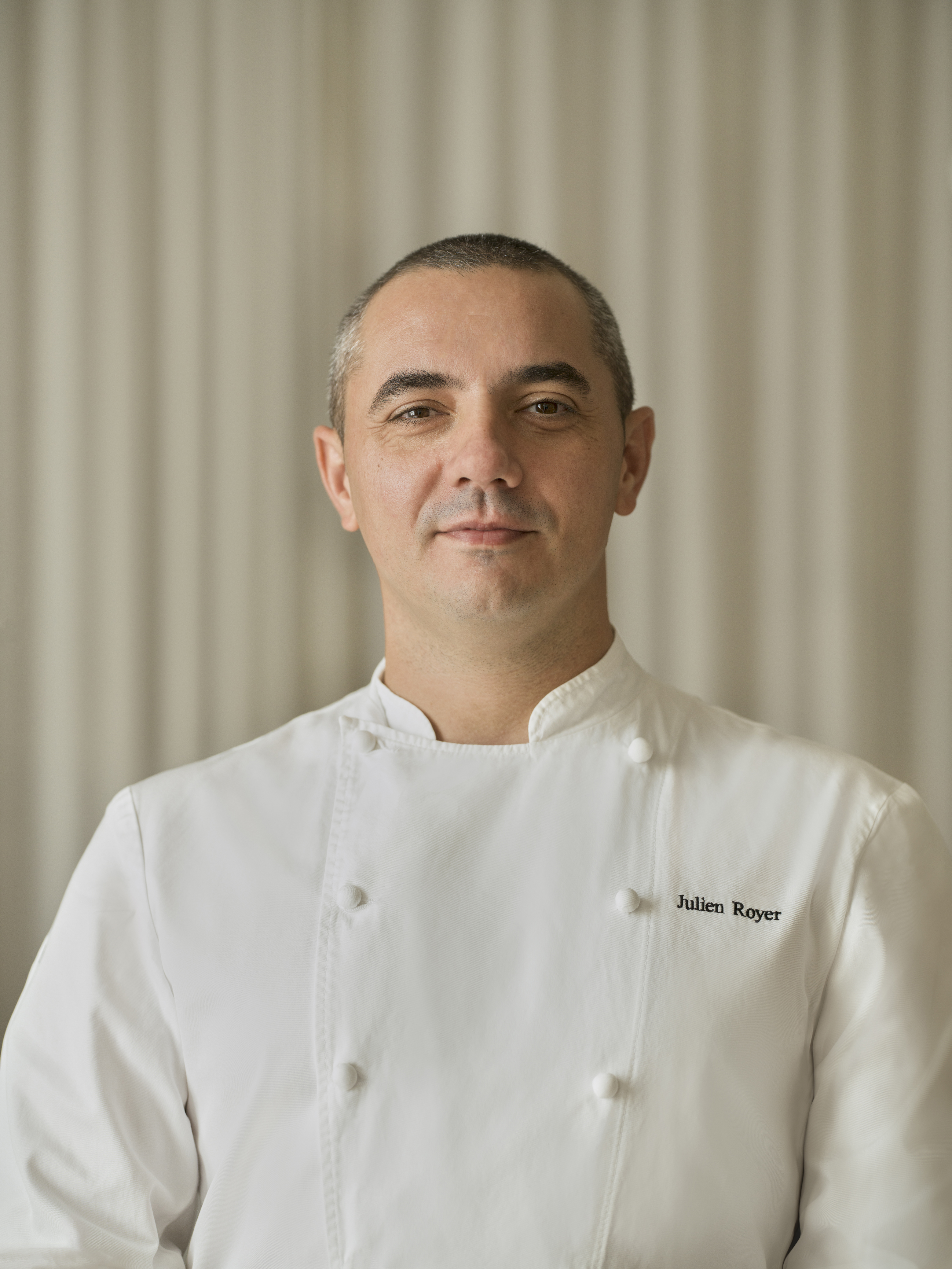 Oteque: o chef Julien Royer ostenta tr&ecirc;s estrelas em Singapura