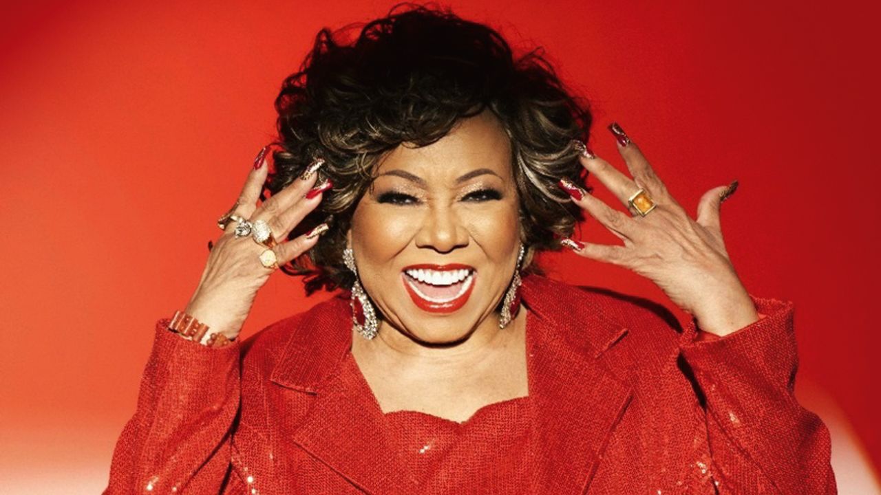 A loba Alcione vira fera e brada contra o machismo em disco de inéditas
