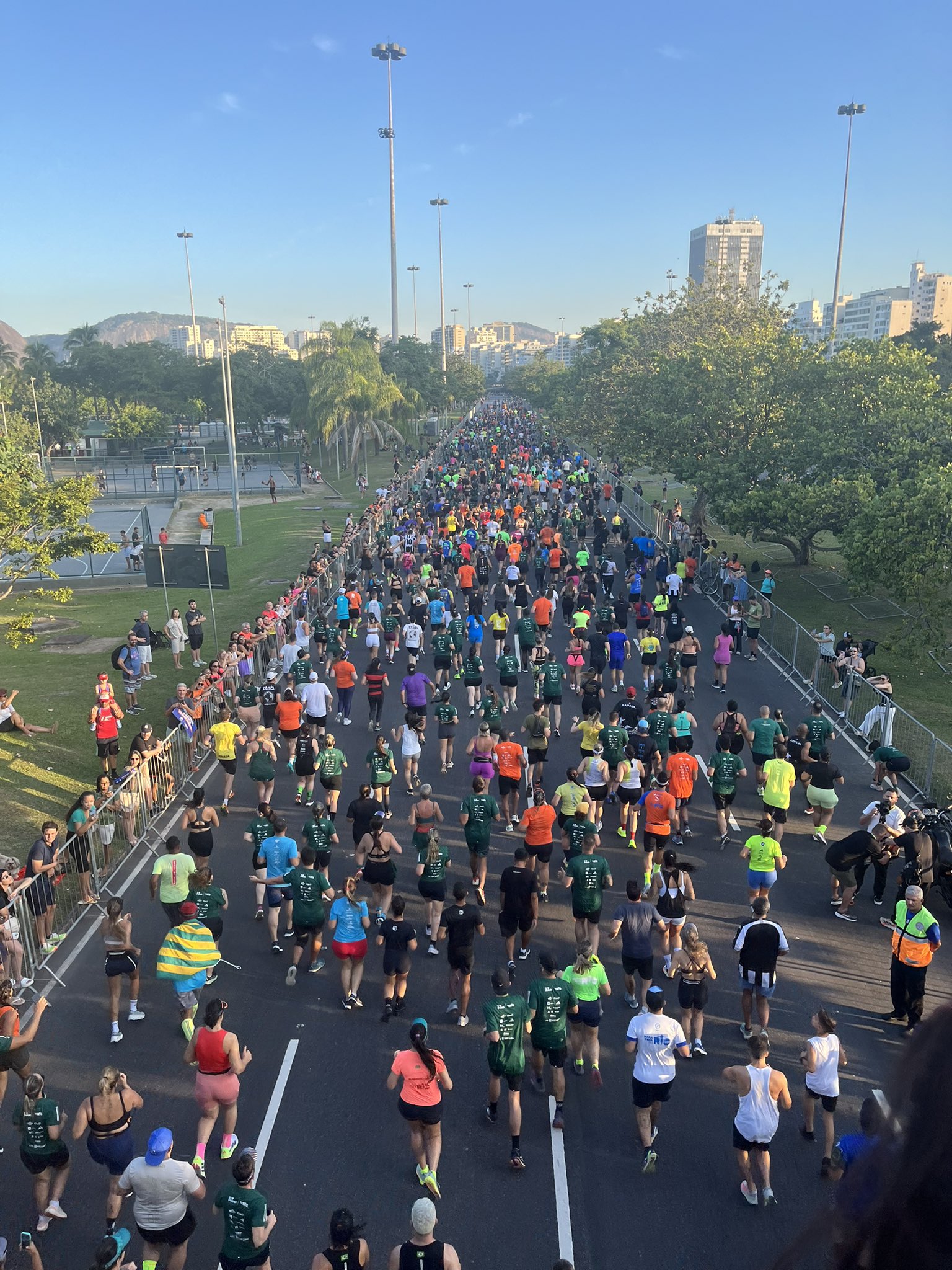 Maratona do Rio: tem muita Maria de Fátima atrás do seu Afonso Roitman