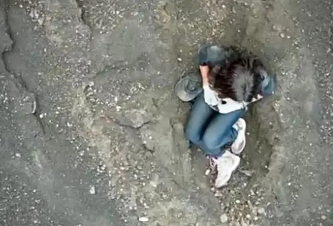 Juliana Marins morreu vinte minutos após queda, constata necrópsia