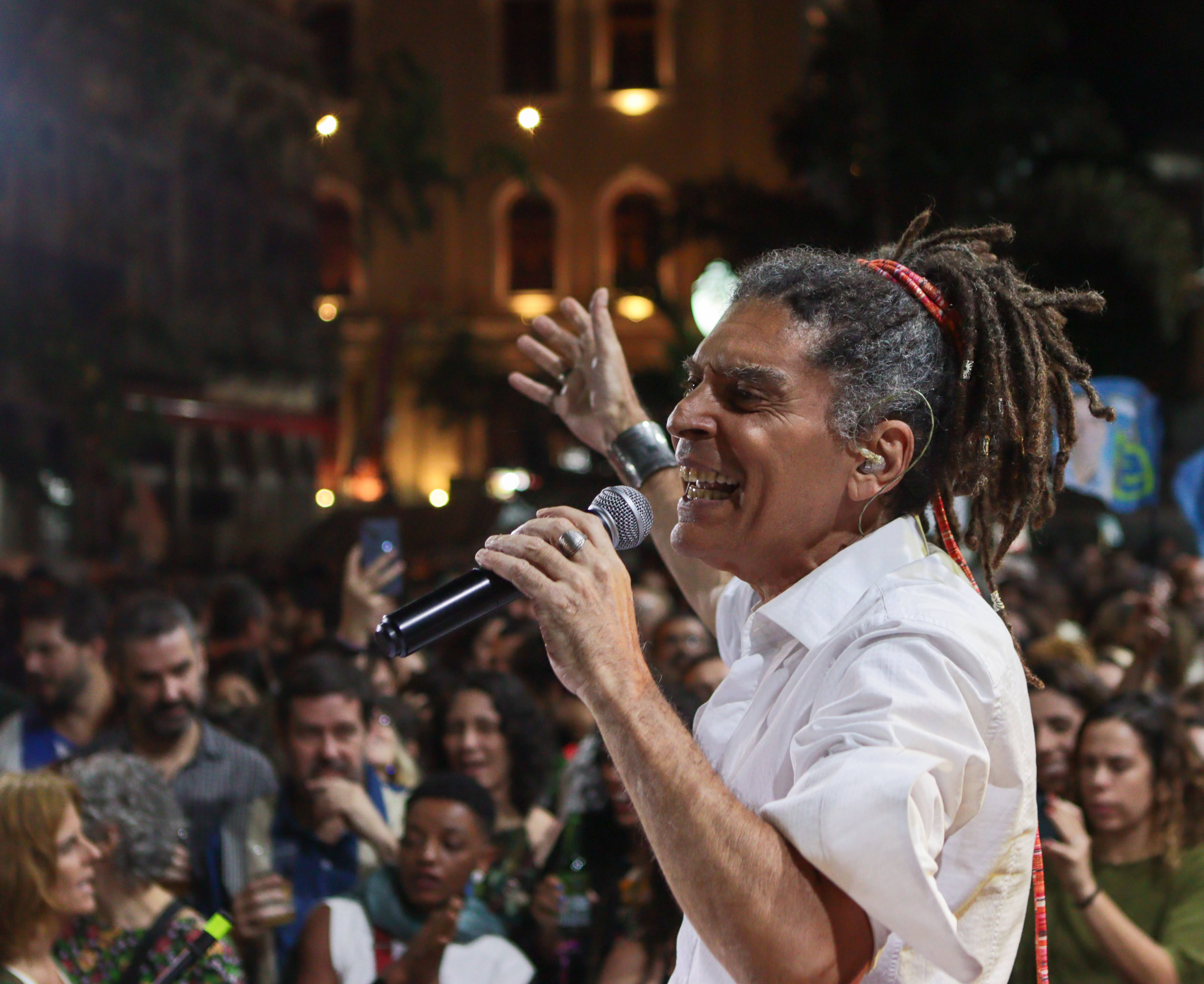 Marcos Sacramento: “Ser homossexual no mundo do samba nunca foi fácil”