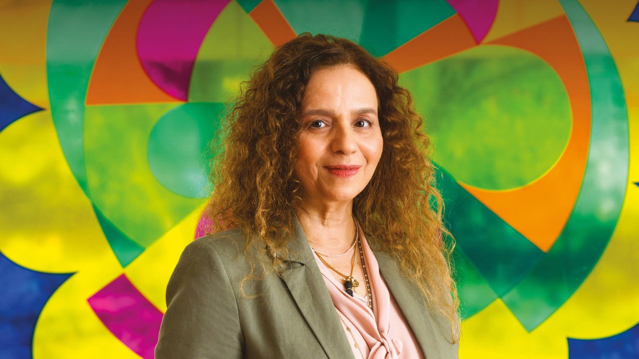 Ao vivo e a cores: após doze anos, Beatriz Milhazes abre individual no Rio