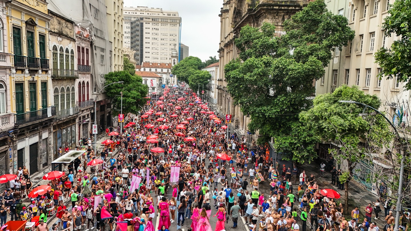 Durante o pré-Carnaval, roubos e furtos de celulares explodem no Centro